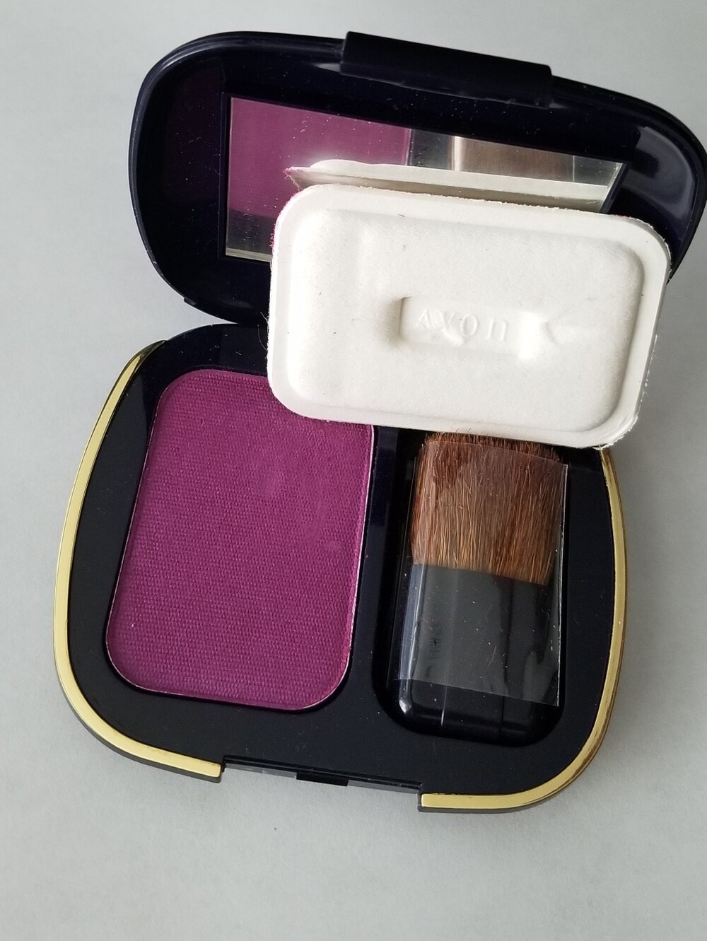 ❗Avon Powder Blush Wild Violet❗